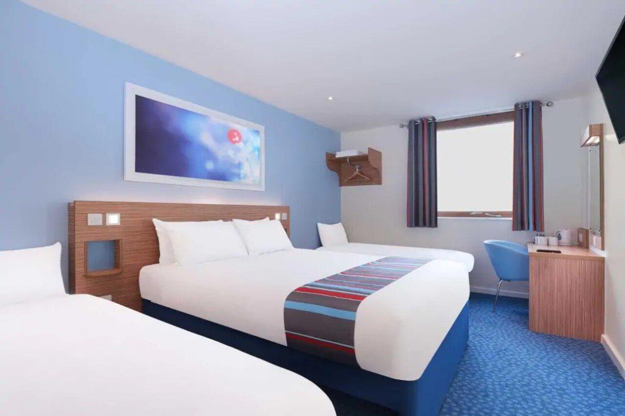 Travelodge Bracknell Central Luaran gambar