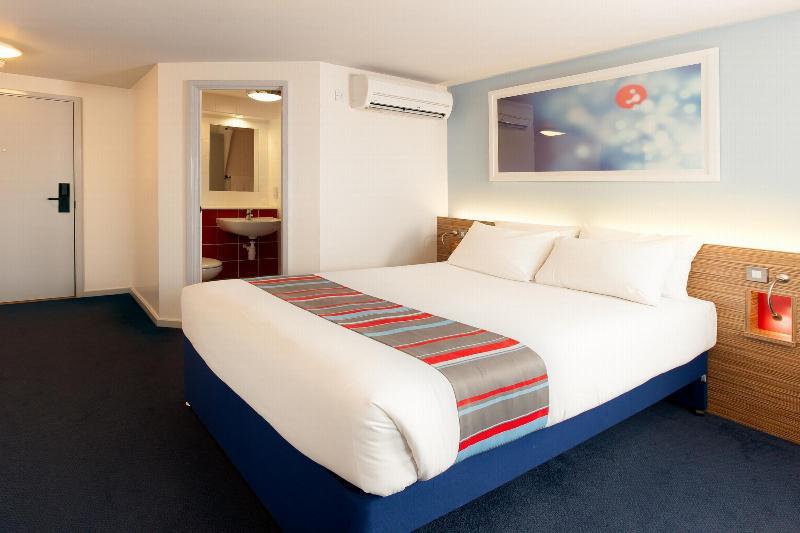 Travelodge Bracknell Central Luaran gambar