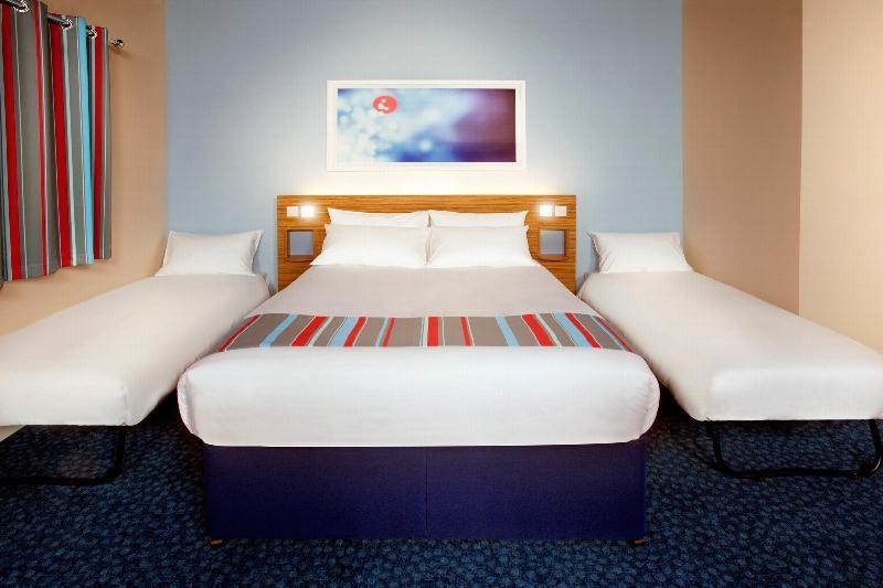 Travelodge Bracknell Central Luaran gambar